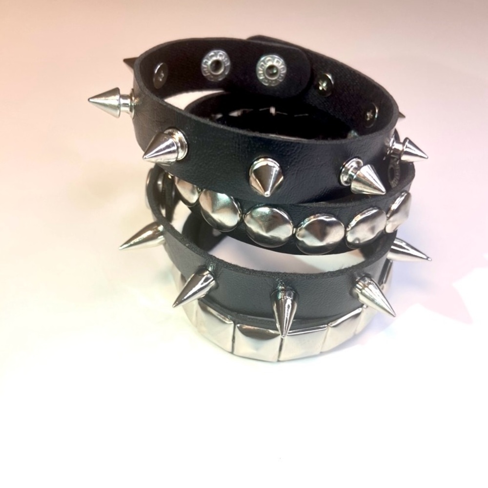 4 pcs Punk Gothic Spiked studded faux leather bracelet - black and silver